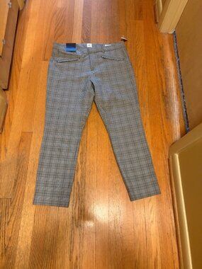 Get ready for fall with these adorable pants!